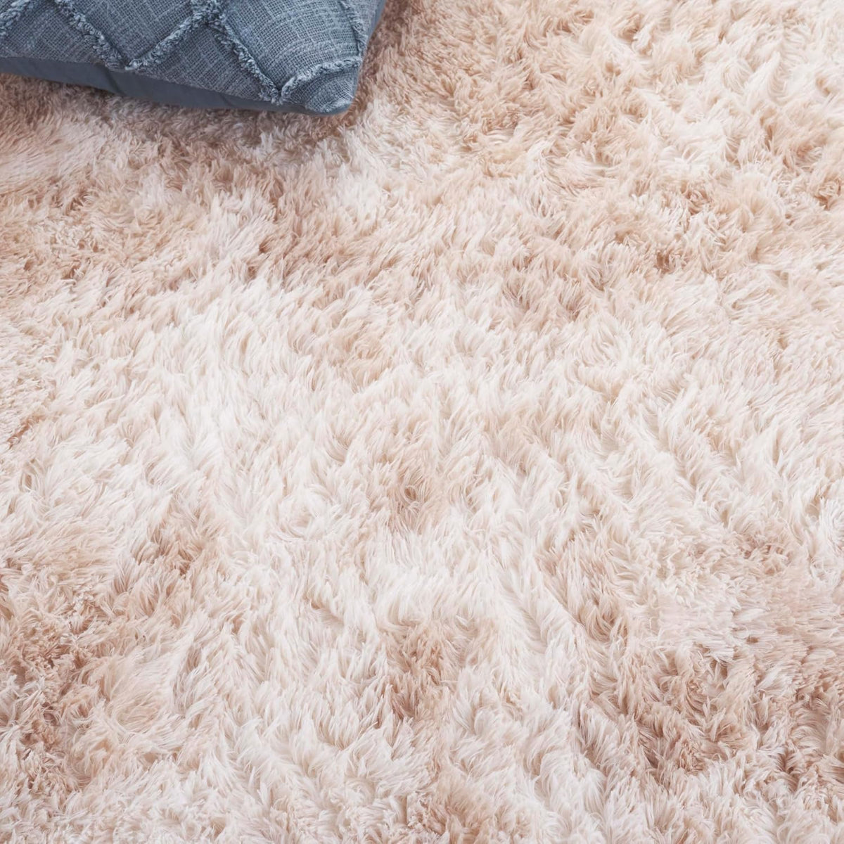 SAFAVIEH Rainbow Shag Collection Area Rug - 8' x 10', Light Beige, Slip Resistant, Non-Shedding & Easy Care, 1.6-inch Thick, Ideal for Living Room, Bedroom, Home Office, Dining Space (RBO100A-8)