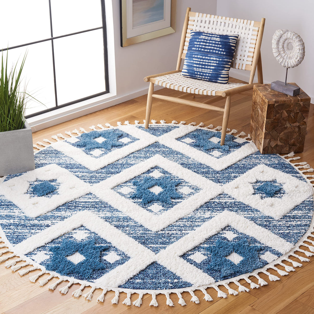 SAFAVIEH Area Rug 8x10 - Moroccan Tassel Shag Collection - Large - Rust & Ivory, Boho Design, Non-Shedding & Easy Cleaning, Plush Pile, Ideal for Living Room, Bedroom, Dining Space (MTS664P)