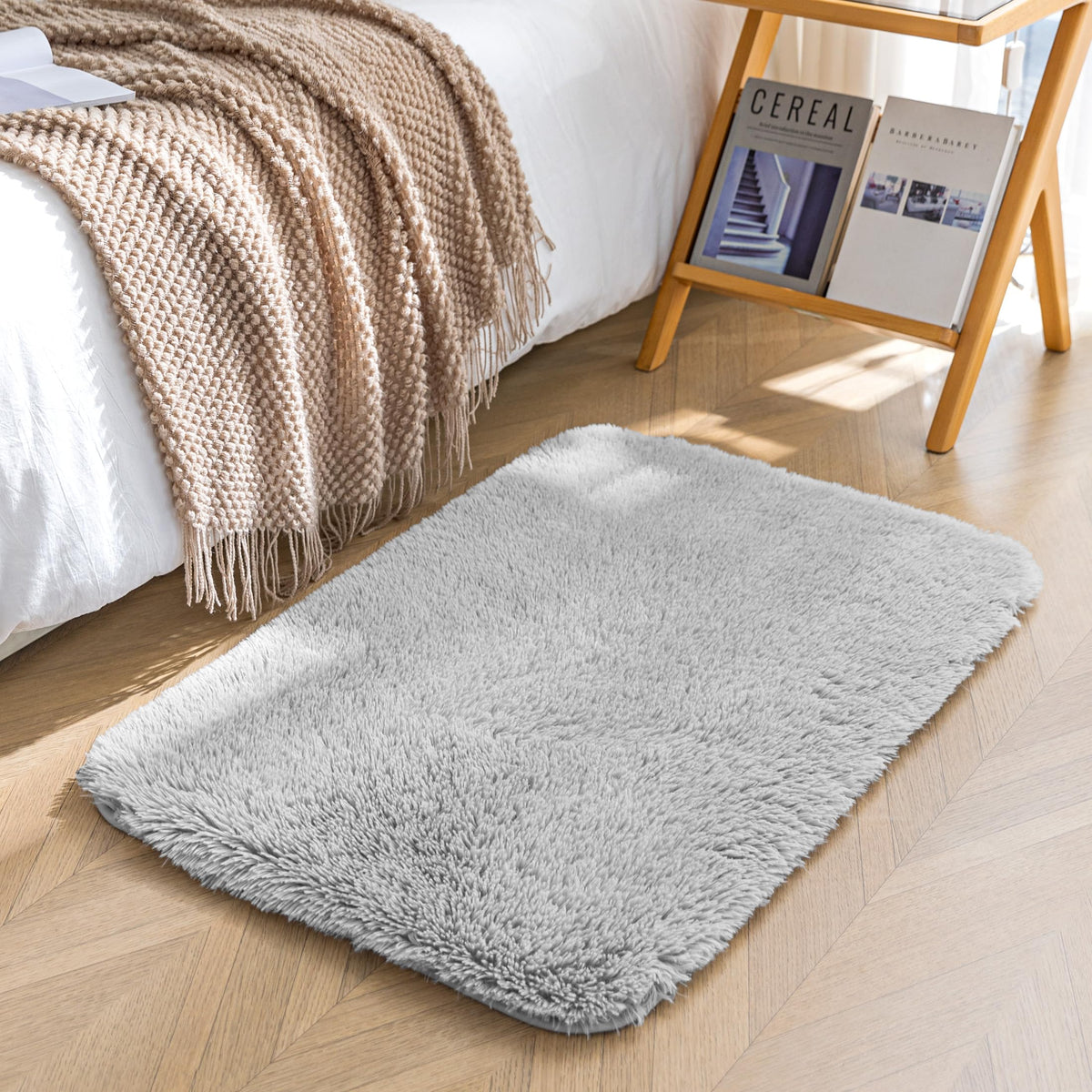 Amazon Basics Fluffy Washable Area Rug, Shaggy Carpet for Living Room, Bedroom, 5' W × 7' L, Pink