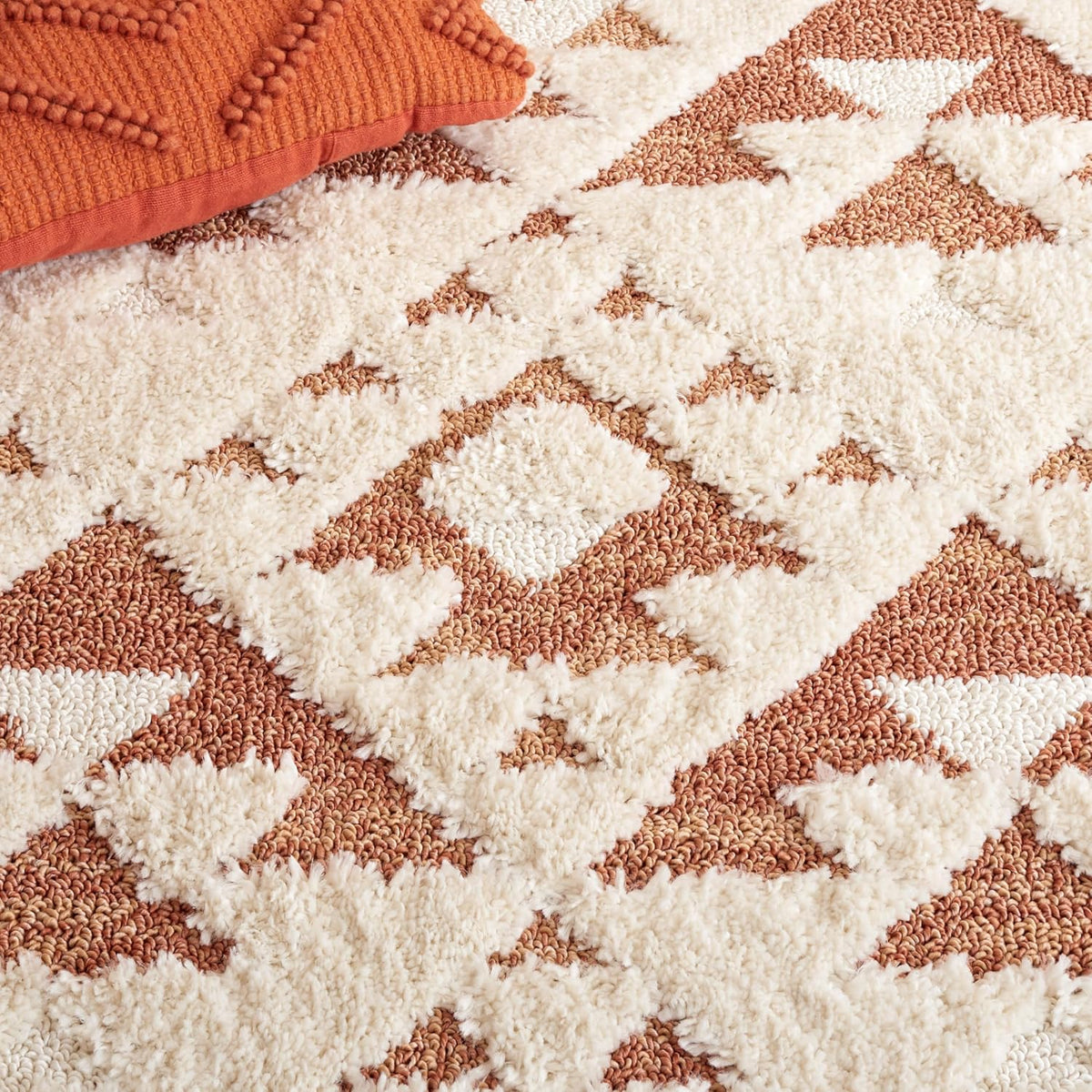 SAFAVIEH Moroccan Tassel Shag Rug 5'3"x7'6", Ivory & Brick Rust MTS688P