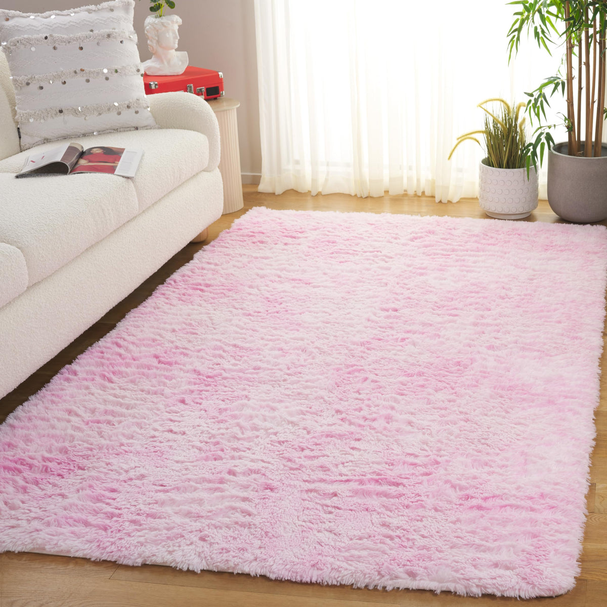 SAFAVIEH Rainbow Shag Collection Area Rug - 8' x 10', Light Beige, Slip Resistant, Non-Shedding & Easy Care, 1.6-inch Thick, Ideal for Living Room, Bedroom, Home Office, Dining Space (RBO100A-8)