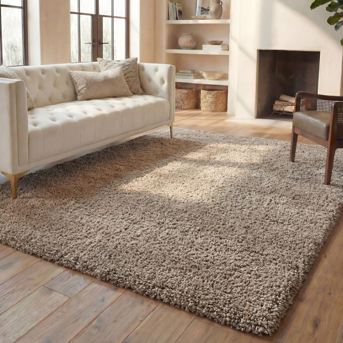 SAFAVIEH Area Rug 8x10 - California Shag Collection - Large - Beige, Non-Shedding & Easy to Clean, Ultra Plush Thick Pile, Ideal for Living Room, Bedroom, Dining Space (SG151-1313)