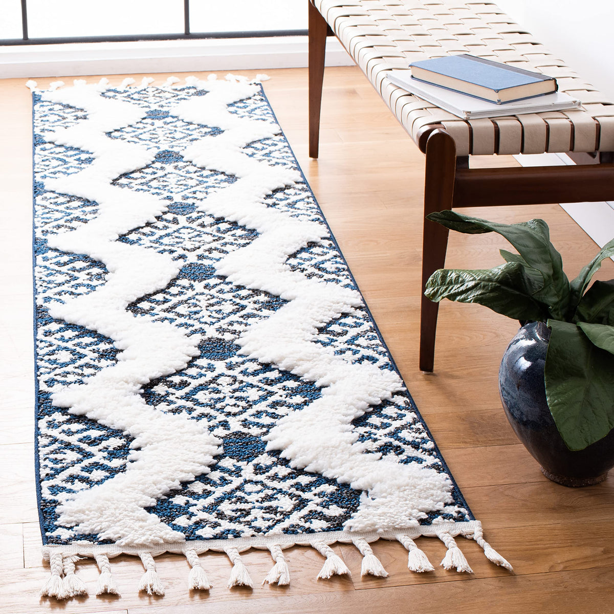 SAFAVIEH Moroccan Tassel Shag Rug 10'x14', Soft Plush Ivory & Brown MTS652A
