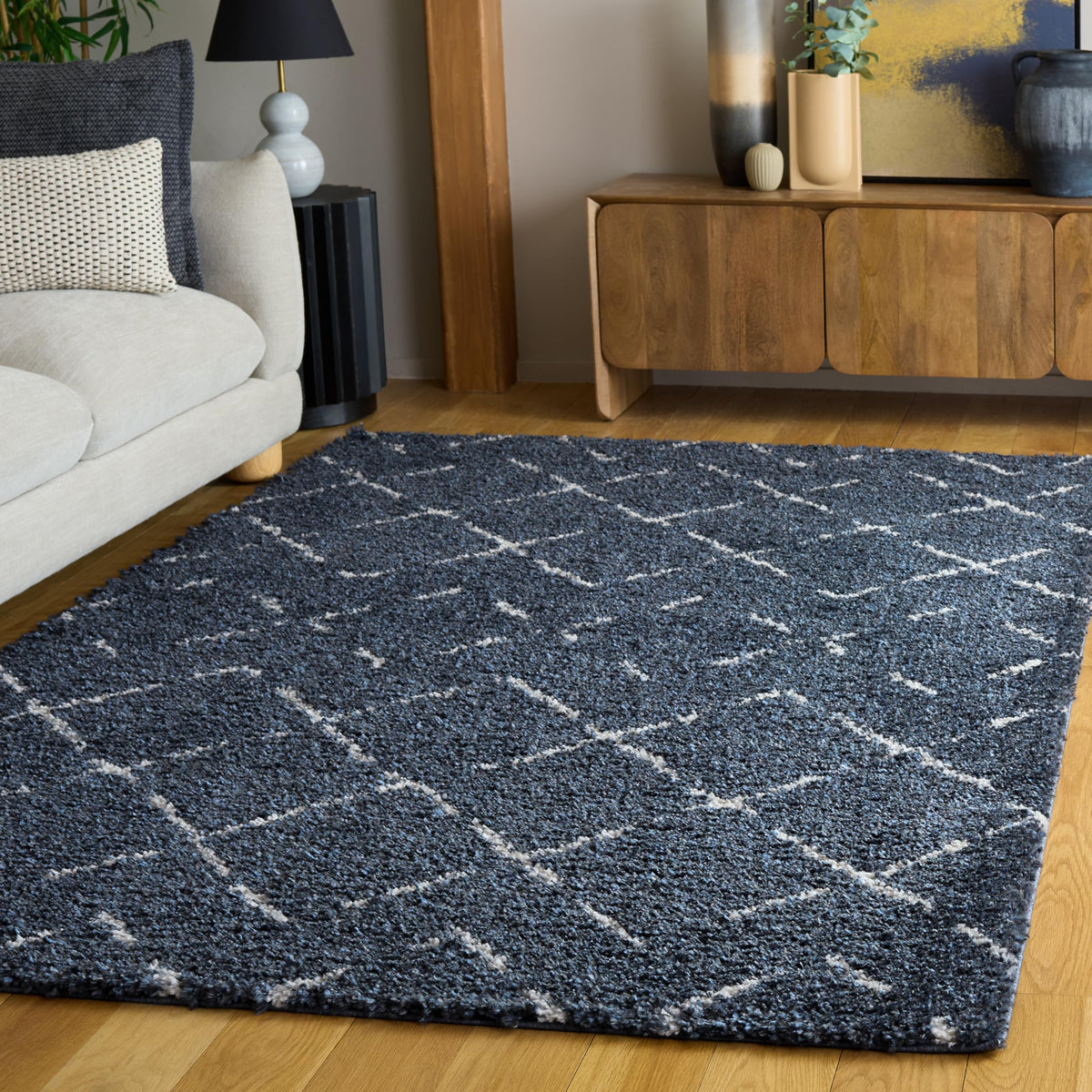 SAFAVIEH Arizona Shag Rug 5'1"x7'6", Soft Plush Ivory & Beige ASG743A