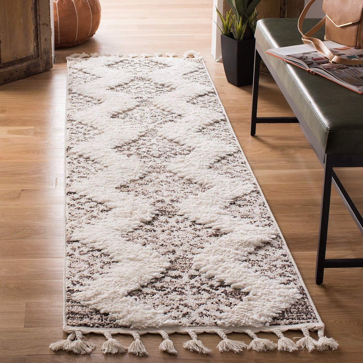 SAFAVIEH Moroccan Tassel Shag Rug 10'x14', Soft Plush Ivory & Brown MTS652A