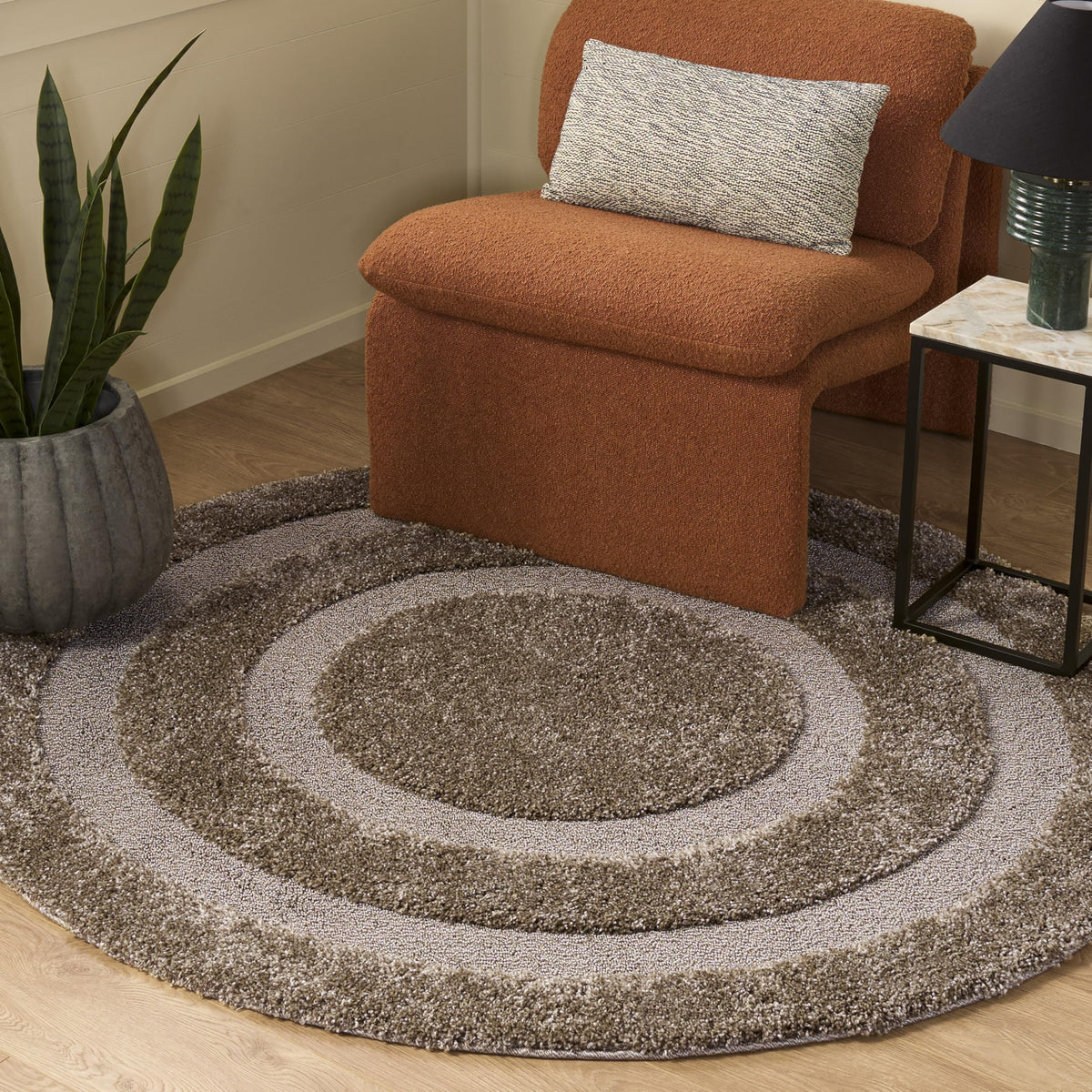 SAFAVIEH Florida Shag Rug 8'x10', Soft Plush Modern Cream SG454-1111