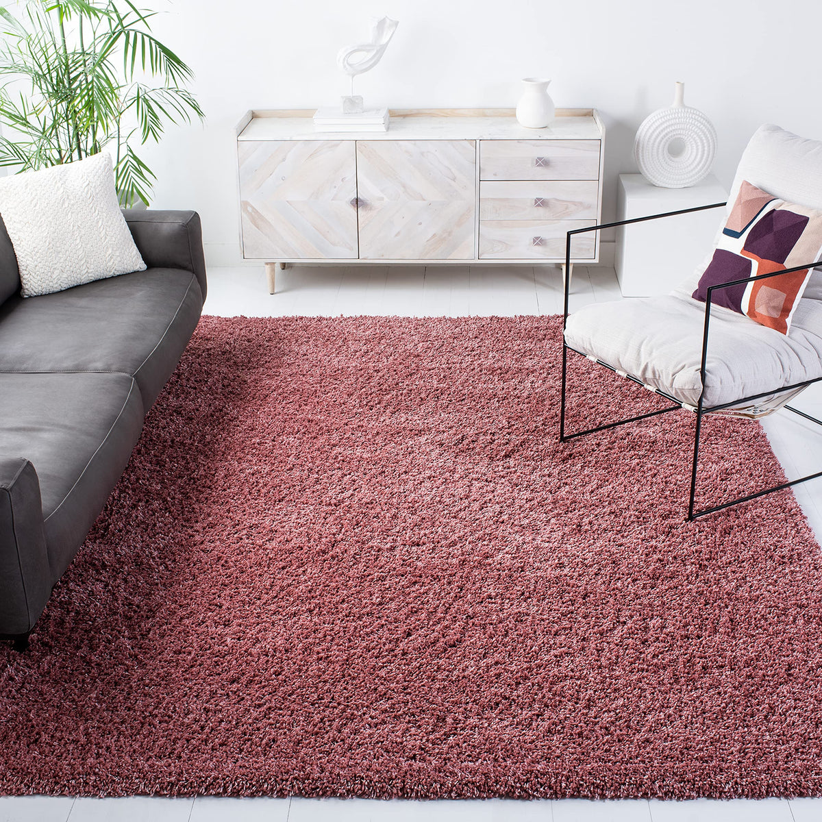 SAFAVIEH Area Rug 8x10 - California Shag Collection - Large - Beige, Non-Shedding & Easy to Clean, Ultra Plush Thick Pile, Ideal for Living Room, Bedroom, Dining Space (SG151-1313)