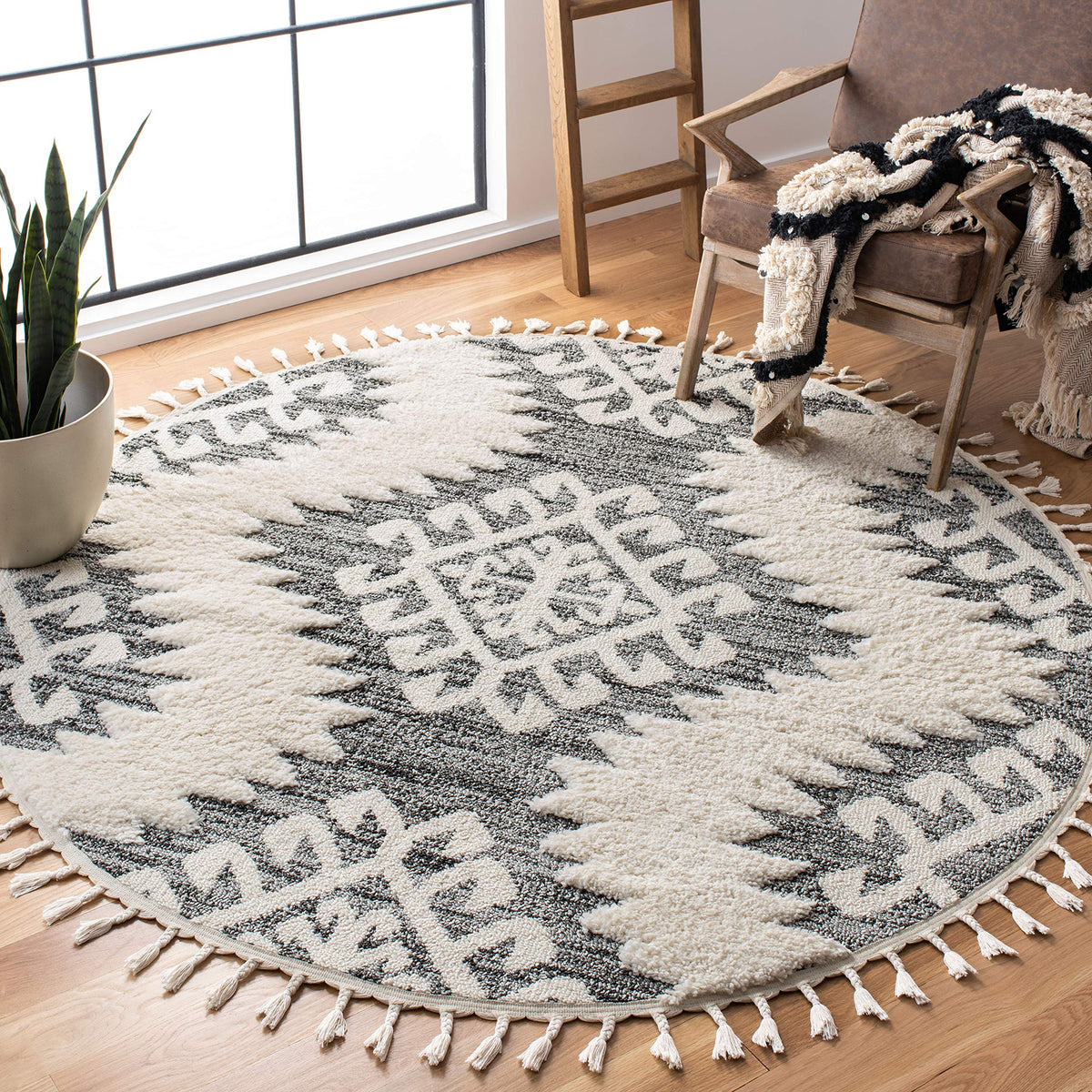 SAFAVIEH Moroccan Tassel Shag Rug 10'x14', Soft Plush Ivory & Brown MTS652A