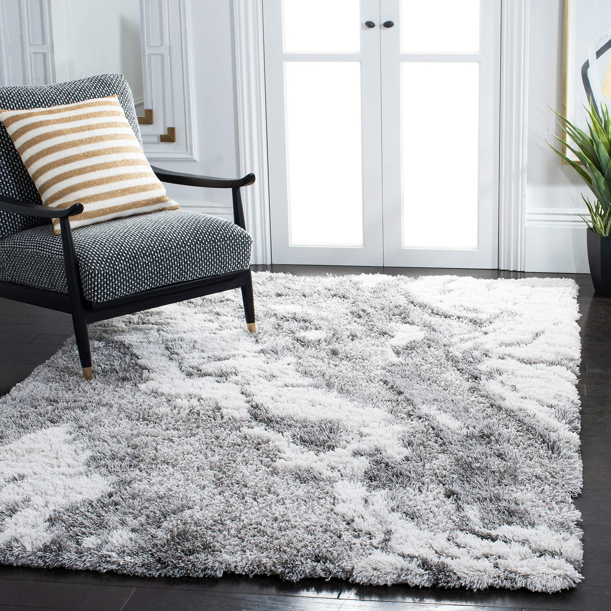 SAFAVIEH Horizon Shag Rug 4'x6', Soft Plush Modern Grey & Blue HZN890G