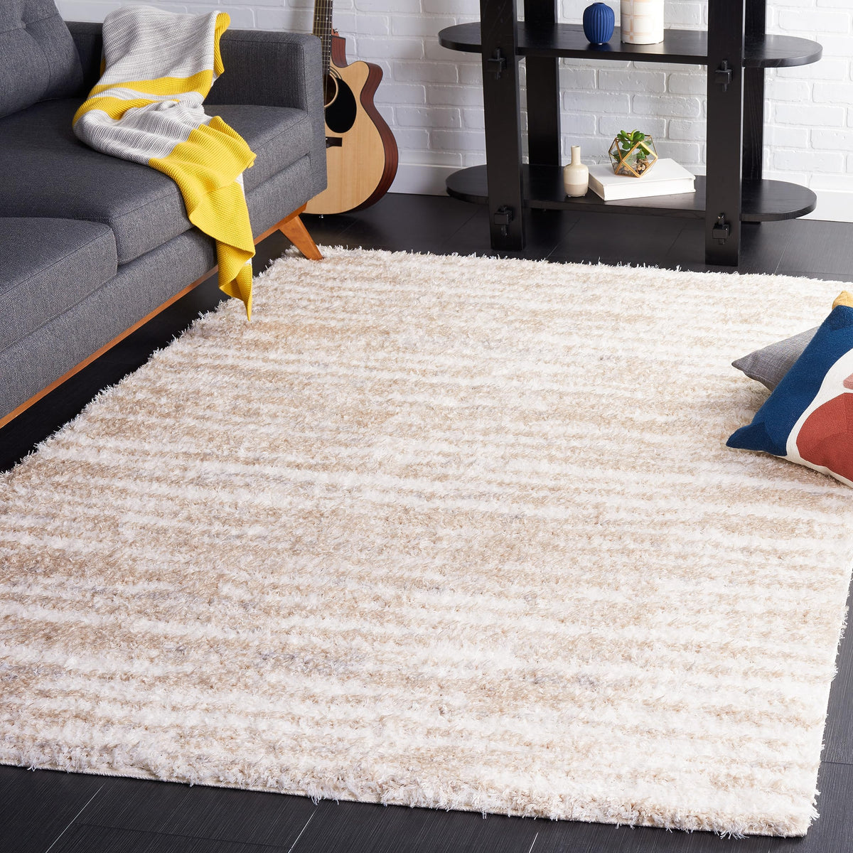 SAFAVIEH Area Rug 8x10 - Lindsay Shag Collection - Large - Beige & Ivory, Non-Shedding & Easy Cleaning, Ultra Plush Thick Pile, Ideal for Living Room, Bedroom, Dining Space (LNS554B)