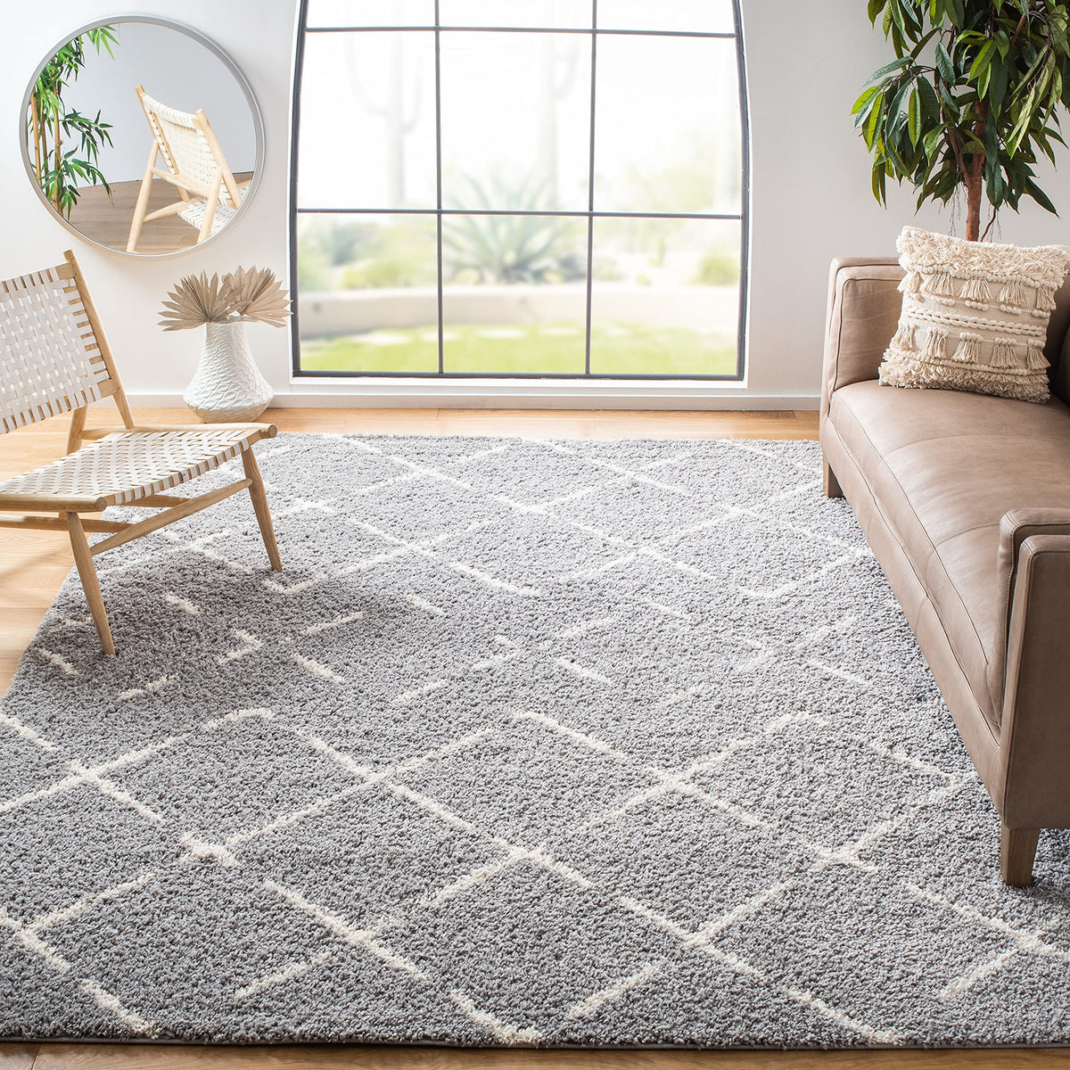 SAFAVIEH Arizona Shag Rug 5'1"x7'6", Soft Plush Ivory & Beige ASG743A