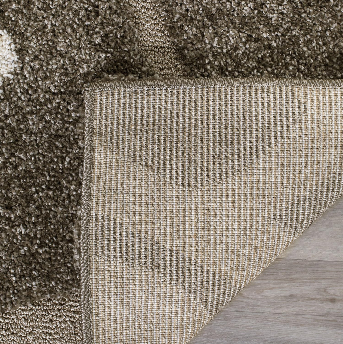 SAFAVIEH Area Rug 8x10 - Florida Shag Collection - Large - Smoke & Beige, Floral Design, Non-Shedding & Easy Cleaning, Plush Thick Pile, Ideal for Living Room, Bedroom, Dining Space (SG459-7913)