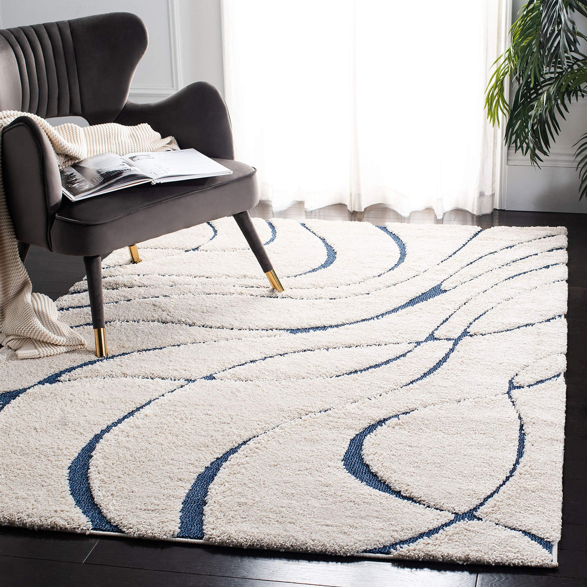 SAFAVIEH Florida Shag Rug 6'x9', Soft Plush Modern Cream & Beige SG471-1113