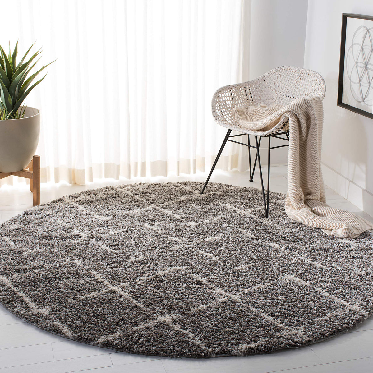 SAFAVIEH Arizona Shag Rug 5'1"x7'6", Soft Plush Ivory & Beige ASG743A