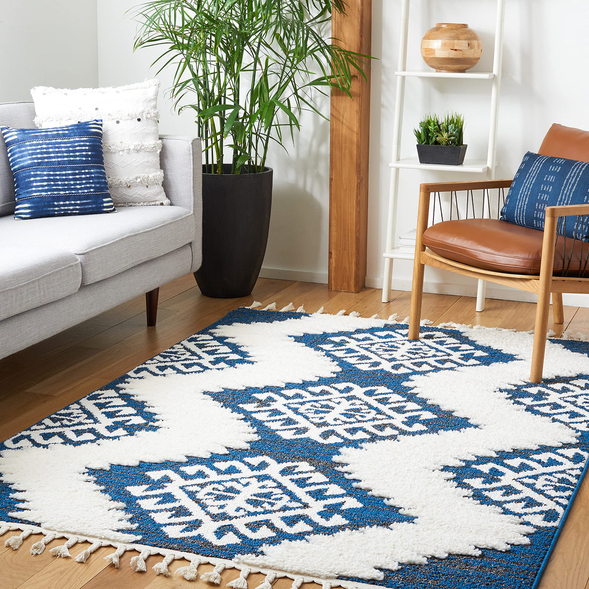 SAFAVIEH Moroccan Tassel Shag Rug 10'x14', Soft Plush Ivory & Brown MTS652A