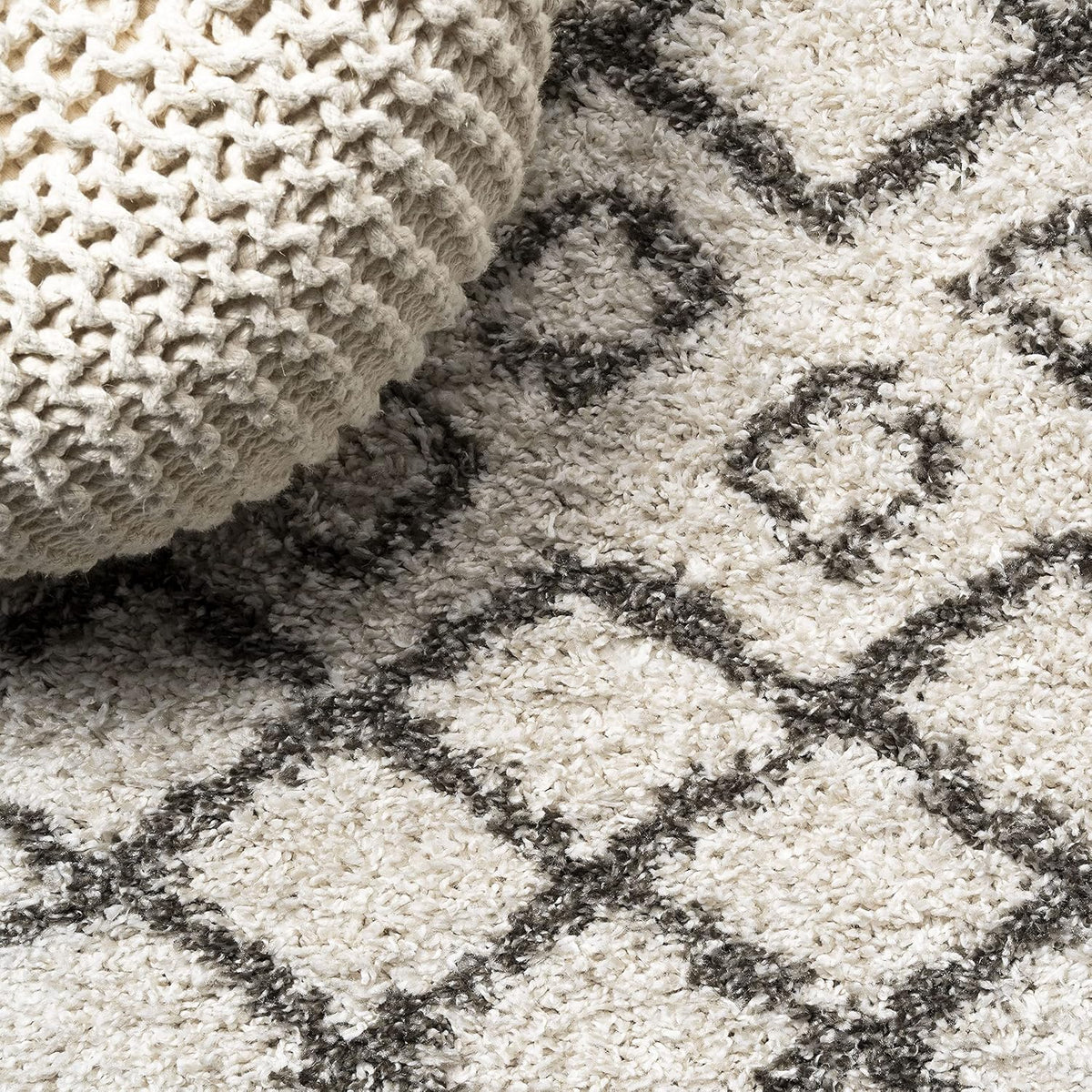 JONATHAN Y Diamond Shag Beige/Dark Gray Indoor Area Rug 8X10 ft, Algaida Moroccan for Living Room, Bedroom, Kitchen, Office, Easy-Cleaning, High Traffic, Pet-Friendly, Non-Shedding SHG104A-8