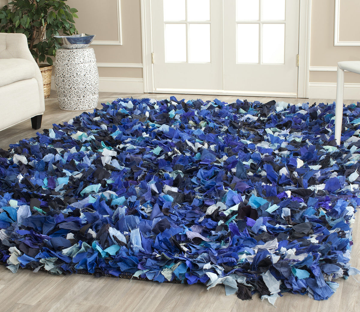 SAFAVIEH Rio Shag Collection Area Rug - 5' x 8', Creme, Handmade Decorative, 3.5-inch Thick Ideal for High Traffic Areas in Living Room, Bedroom (SG951W)