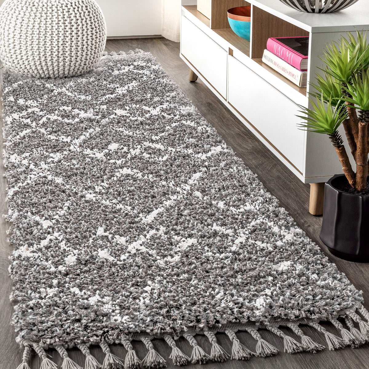 JONATHAN Y Mercer Shag Plush Tassel Ivory/Gray Indoor Area Rug, 8x10, Moroccan Geometric Trellis, Contemporary, Easy-Cleaning for Living Room, Bedroom, Kitchen, Pet Friendly, Non-Shedding (MCR102B-8)