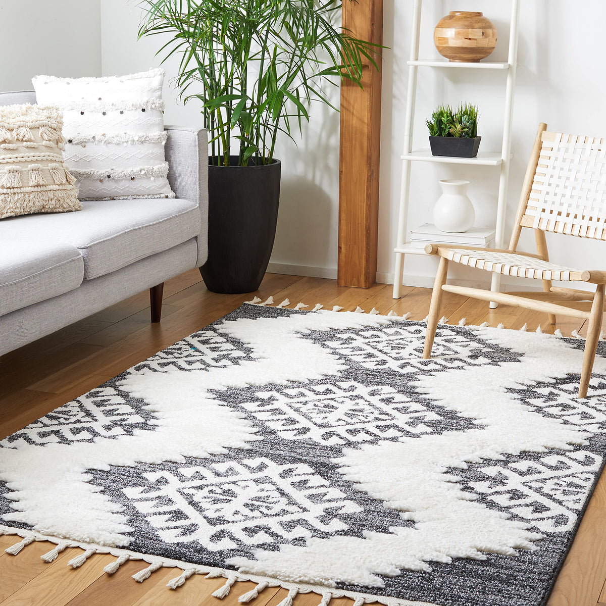 SAFAVIEH Moroccan Tassel Shag Rug 10'x14', Soft Plush Ivory & Brown MTS652A