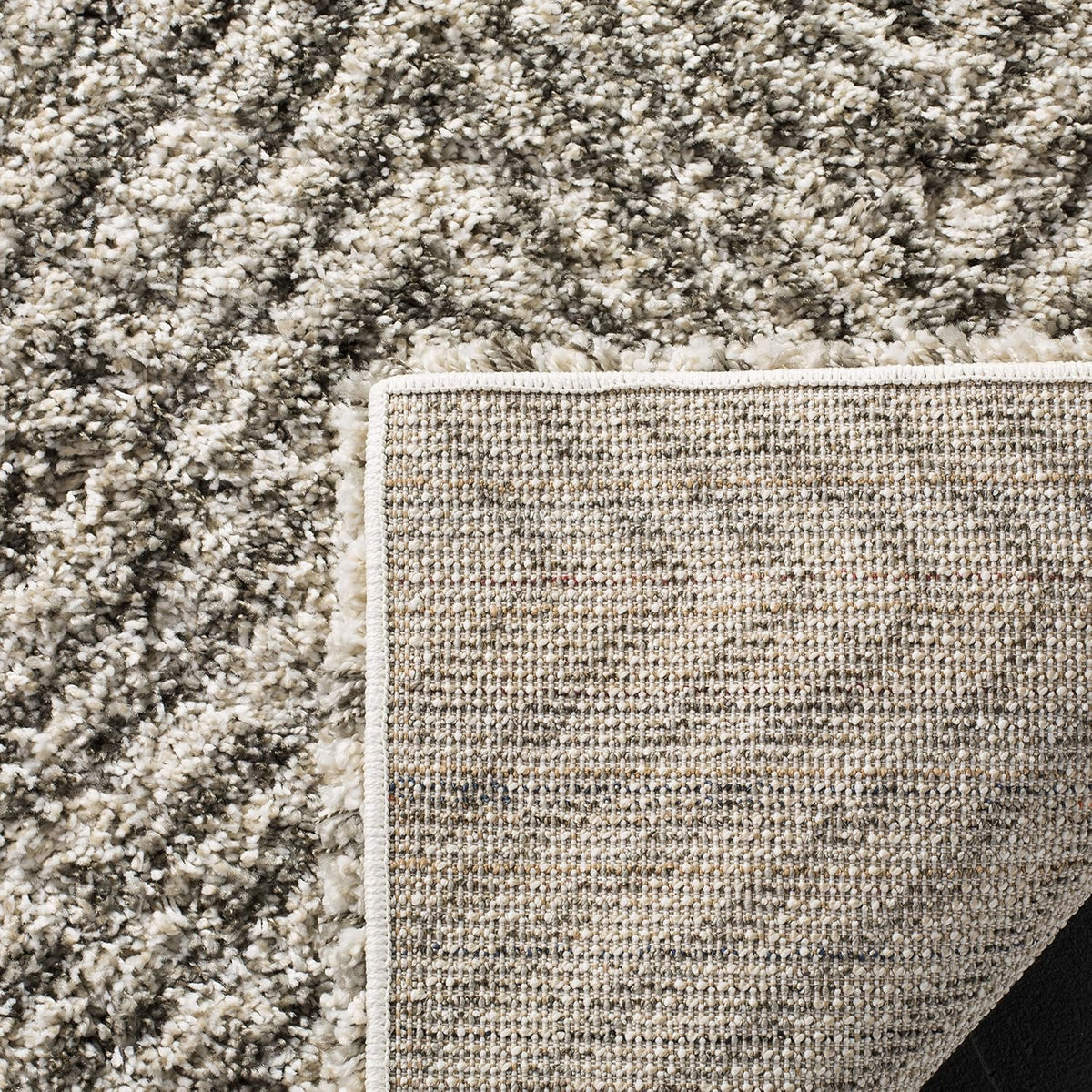 SAFAVIEH Hudson Shag Square Rug 7', Plush Chevron Ivory & Grey SGH375A