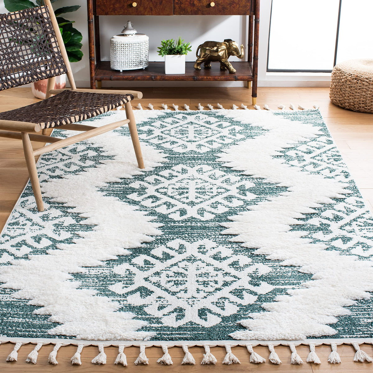 SAFAVIEH Moroccan Tassel Shag Rug 10'x14', Soft Plush Ivory & Brown MTS652A