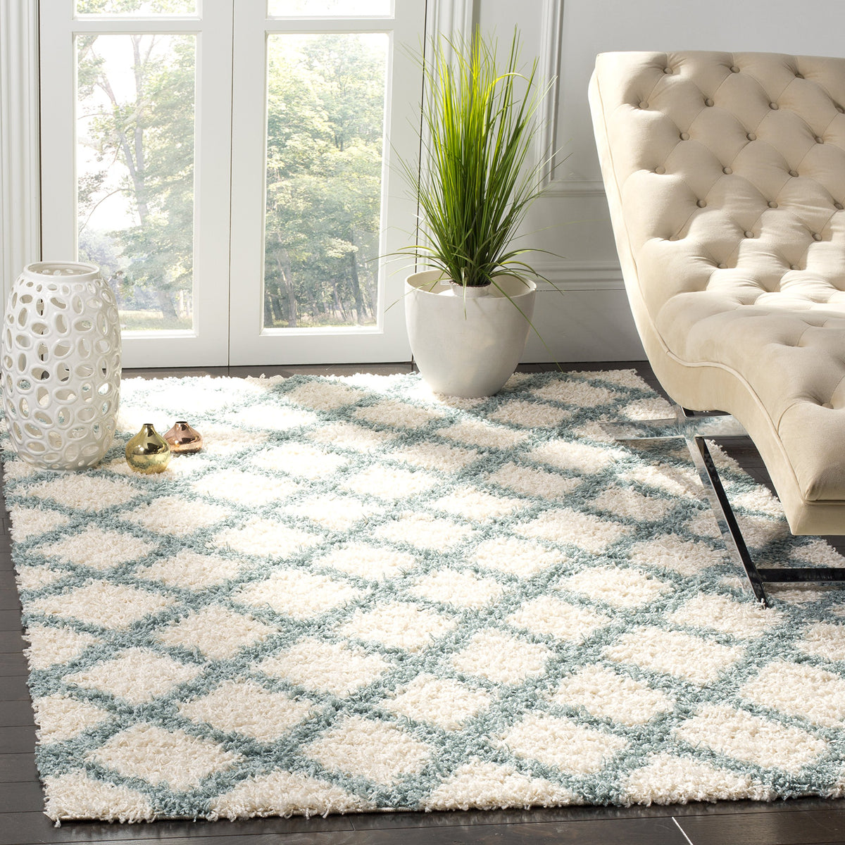 SAFAVIEH Area Rug 8x10 - Dallas Shag Collection - Large - Dark Grey & Ivory, Trellis Pattern, Non-Shedding & Easy Cleaning, Plush Thick Pile, Ideal for Living Room, Bedroom, Dining Space (SGDS258A)