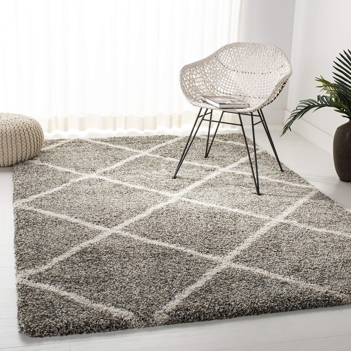 SAFAVIEH Hudson Shag Rug 8'x10', Soft Plush Moroccan Ivory & Beige SGH281D