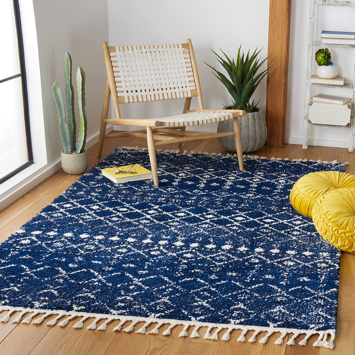 SAFAVIEH Area Rug 8x10 - Berber Fringe Shag Collection - Large - Cream & Dark Grey, Moroccan Design, Non-Shedding & Easy Cleaning, Thick Pile, Ideal for Living Room, Bedroom, Dining Space (BFG516A)