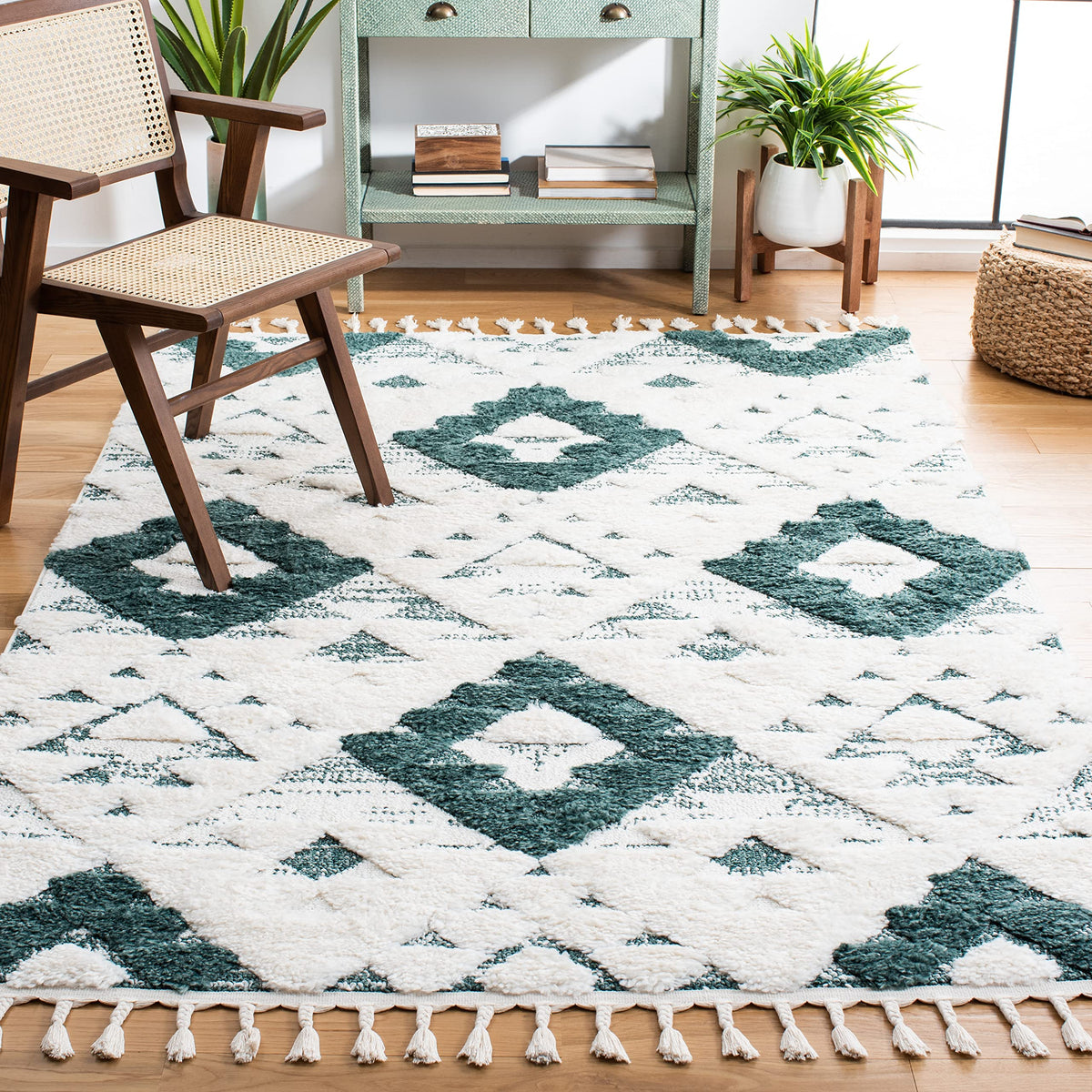 SAFAVIEH Moroccan Tassel Shag Rug 5'3"x7'6", Ivory & Brick Rust MTS688P