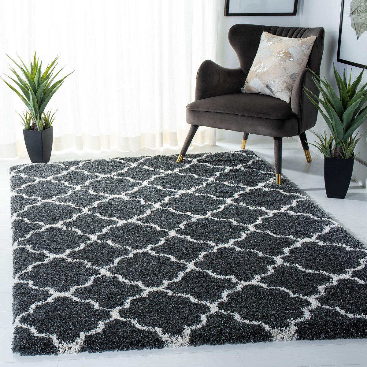 SAFAVIEH Hudson Shag Rug 9'x12', Soft Plush Modern Navy & Ivory SGH282C