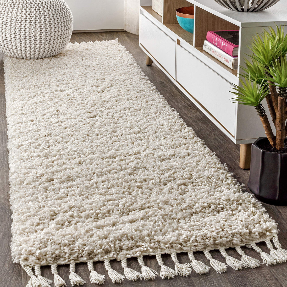 JONATHAN Y Mercer Shag Plush Tassel Cream Indoor Area Rug, 5x8, Contemporary, Modern, Easy-Cleaning for Living Room, Bedroom, Kitchen, Pet Friendly, Non-Shedding (MCR100D-5)