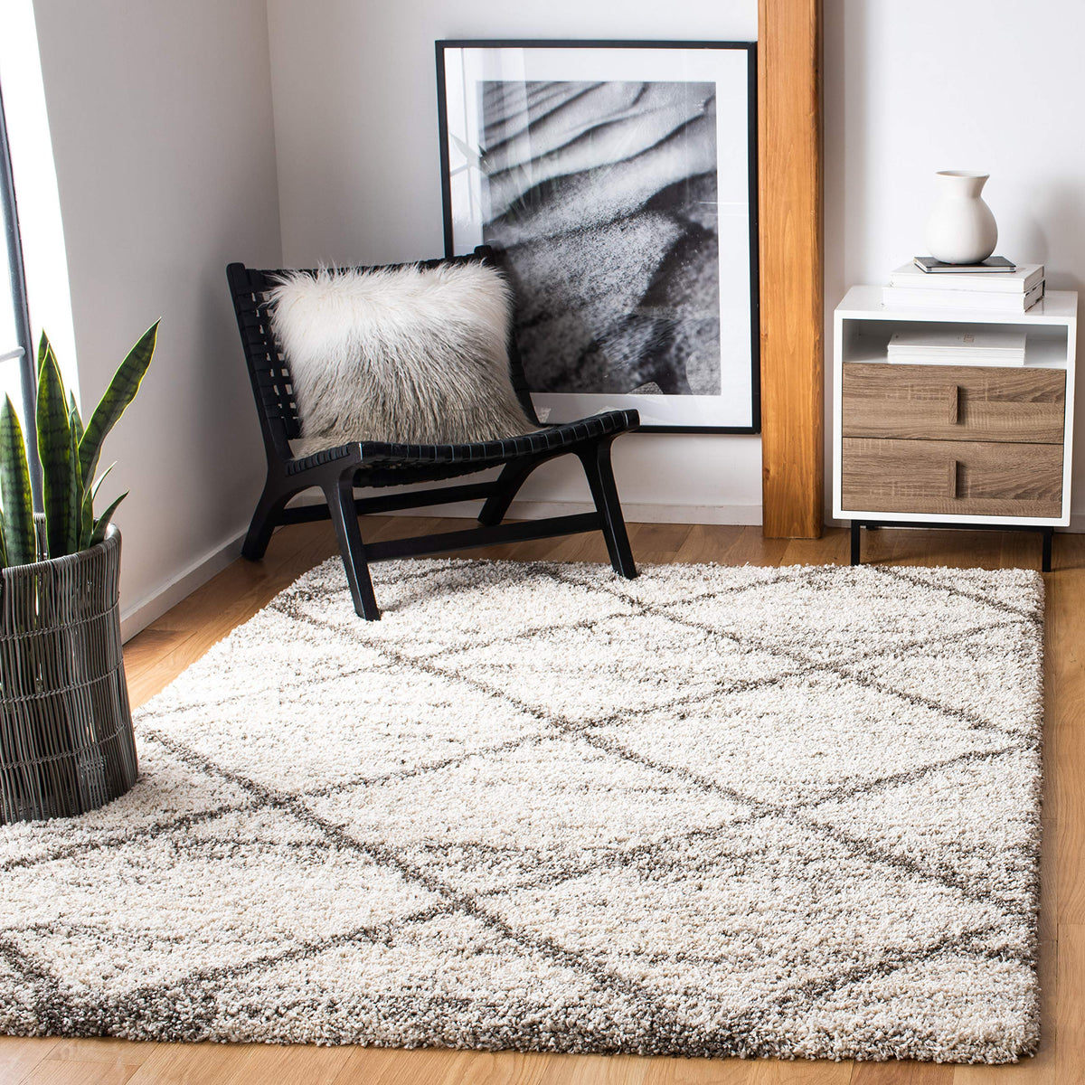 SAFAVIEH Hudson Shag Rug 8'x10', Soft Plush Moroccan Ivory & Beige SGH281D