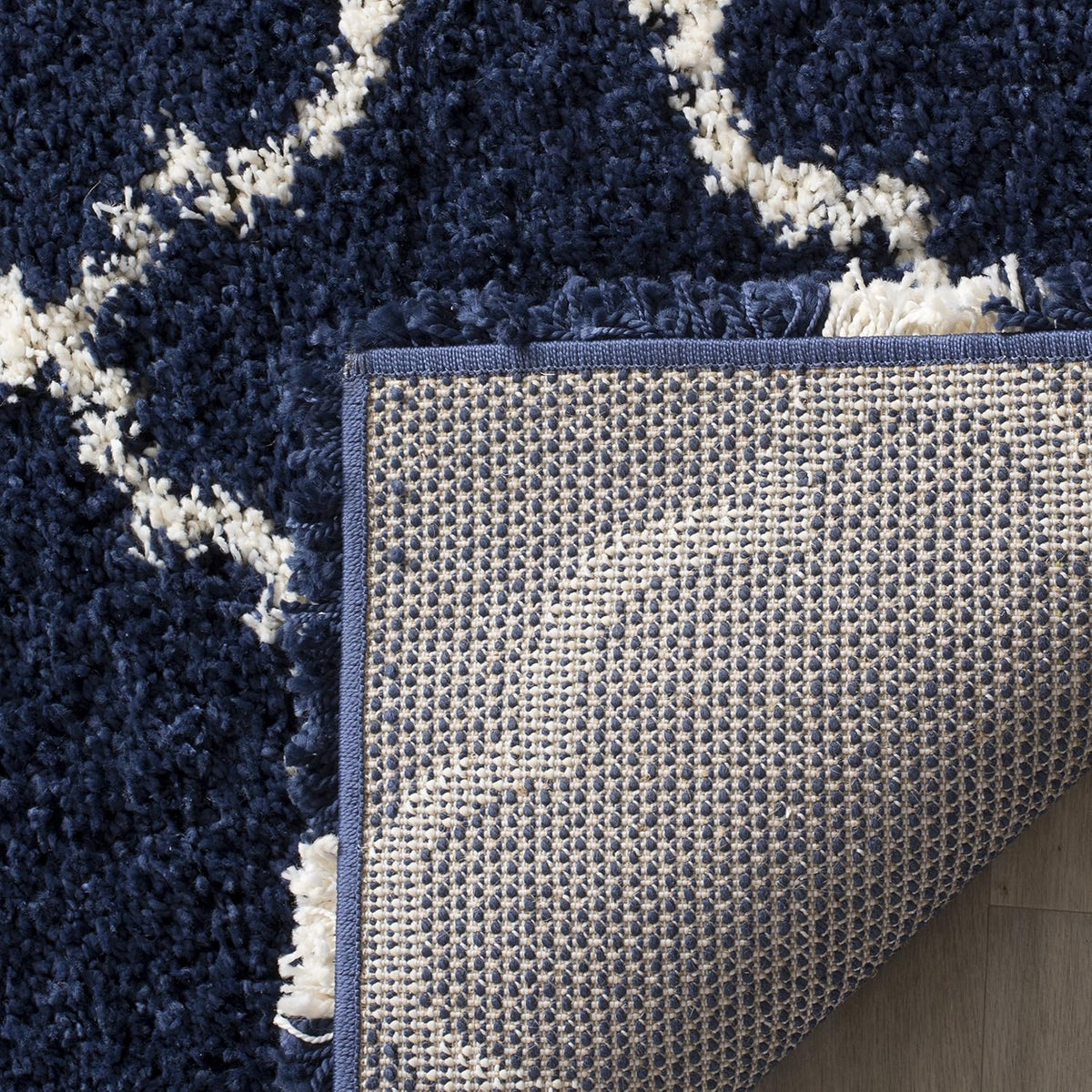 SAFAVIEH Hudson Shag Rug 9'x12', Soft Plush Modern Navy & Ivory SGH282C