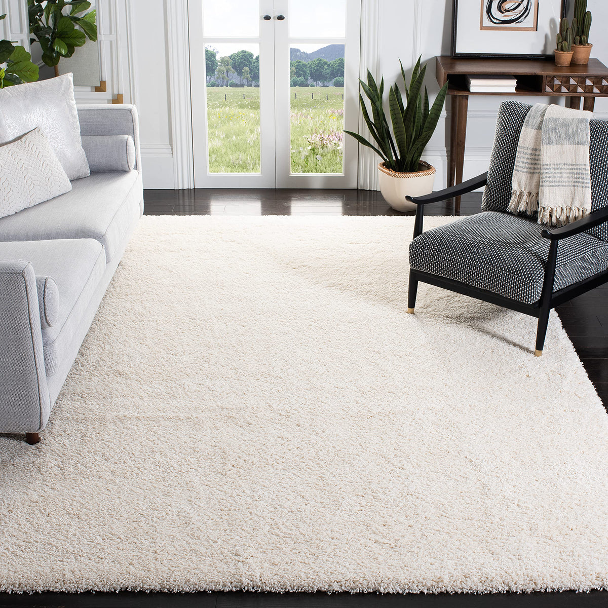 SAFAVIEH Area Rug 8x10 - California Shag Collection - Large - Beige, Non-Shedding & Easy to Clean, Ultra Plush Thick Pile, Ideal for Living Room, Bedroom, Dining Space (SG151-1313)