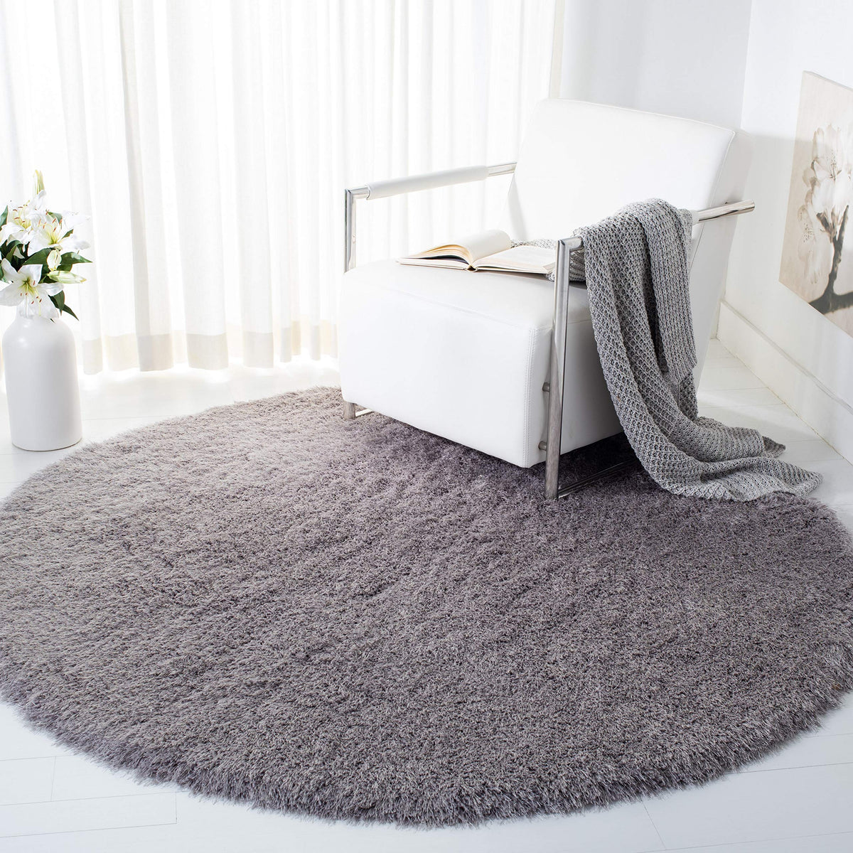 SAFAVIEH Venice Shag Collection Area Rug - 7'6" x 9'6", Pearl, Handmade Glam, 3-inch Thick Ideal for High Traffic Areas in Living Room, Bedroom (SG256P)