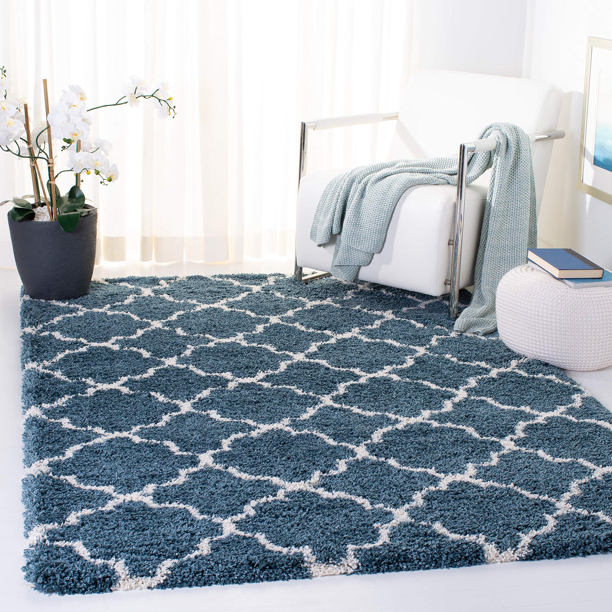 SAFAVIEH Hudson Shag Rug 9'x12', Soft Plush Modern Navy & Ivory SGH282C
