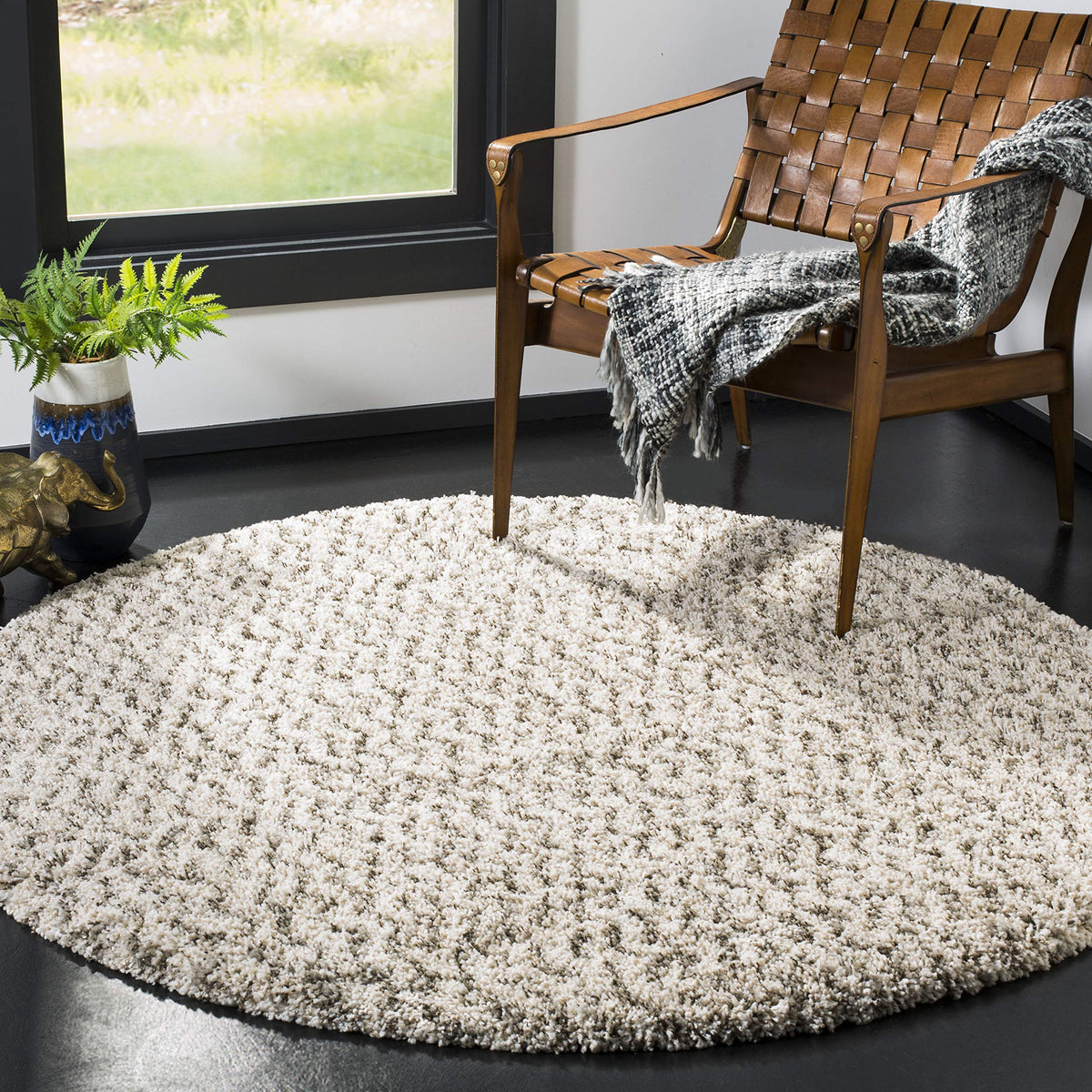 SAFAVIEH Hudson Shag Rug 11x15, Plush Chevron X-Large Ivory & Grey SGH330A