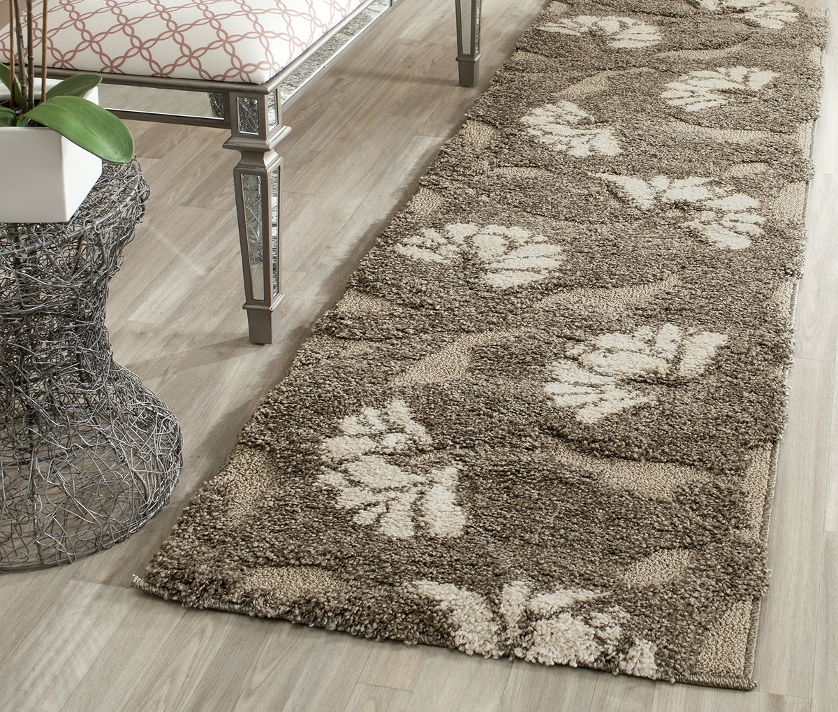 SAFAVIEH Area Rug 8x10 - Florida Shag Collection - Large - Smoke & Beige, Floral Design, Non-Shedding & Easy Cleaning, Plush Thick Pile, Ideal for Living Room, Bedroom, Dining Space (SG459-7913)