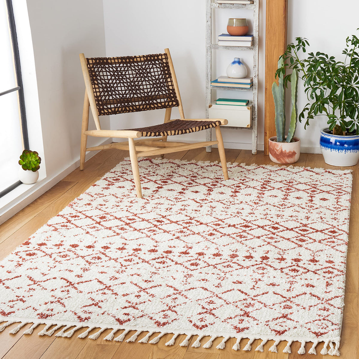 SAFAVIEH Area Rug 8x10 - Berber Fringe Shag Collection - Large - Cream & Dark Grey, Moroccan Design, Non-Shedding & Easy Cleaning, Thick Pile, Ideal for Living Room, Bedroom, Dining Space (BFG516A)