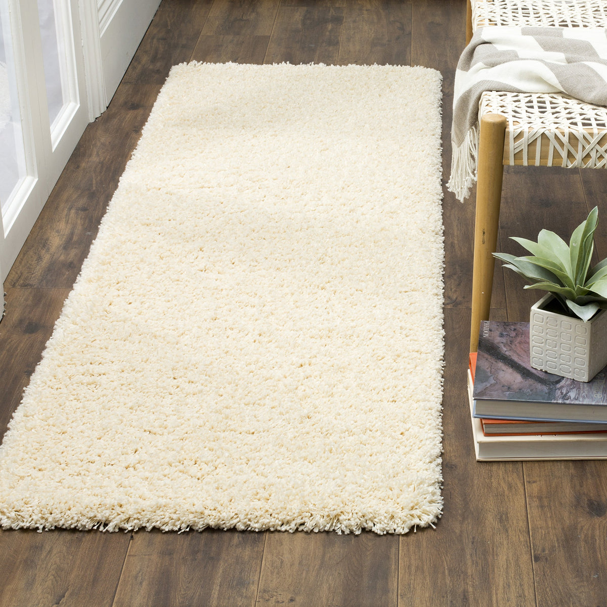 SAFAVIEH Area Rug 8x10 - California Shag Collection - Large - Beige, Non-Shedding & Easy to Clean, Ultra Plush Thick Pile, Ideal for Living Room, Bedroom, Dining Space (SG151-1313)