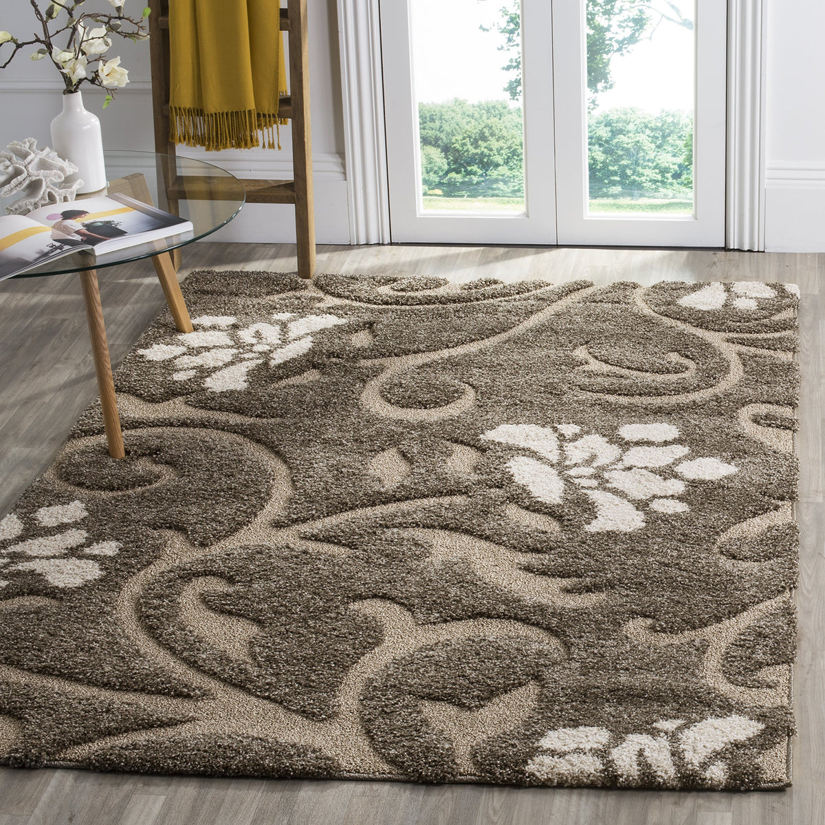 SAFAVIEH Area Rug 8x10 - Florida Shag Collection - Large - Smoke & Beige, Floral Design, Non-Shedding & Easy Cleaning, Plush Thick Pile, Ideal for Living Room, Bedroom, Dining Space (SG464-7913)